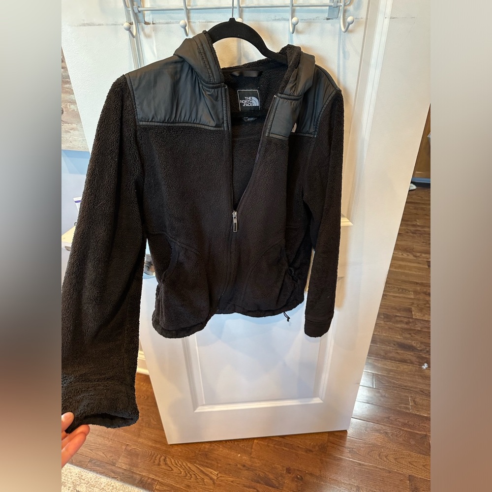 *EUC* Sz M * North face jacket with hood.